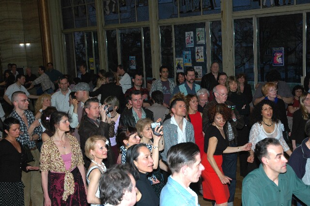 min 2006 04 09 parisxiv 364